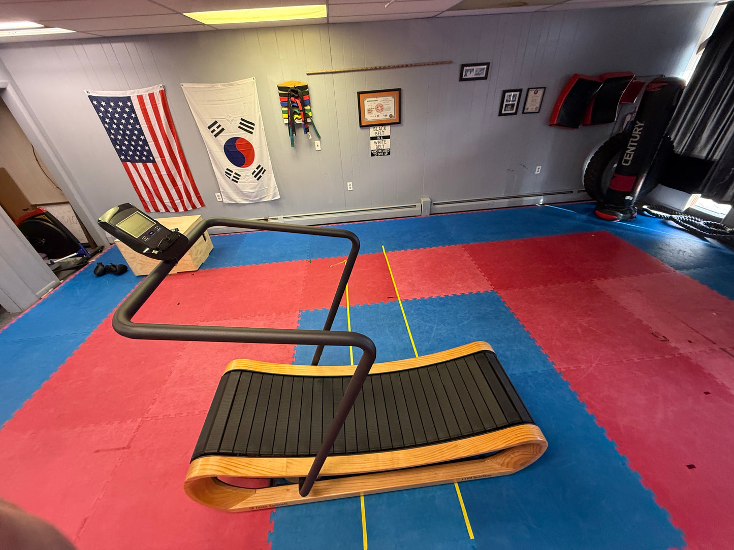 SB Fitness CT850 SprintMaxx Self Generated Cherry Wood Curved Treadmill